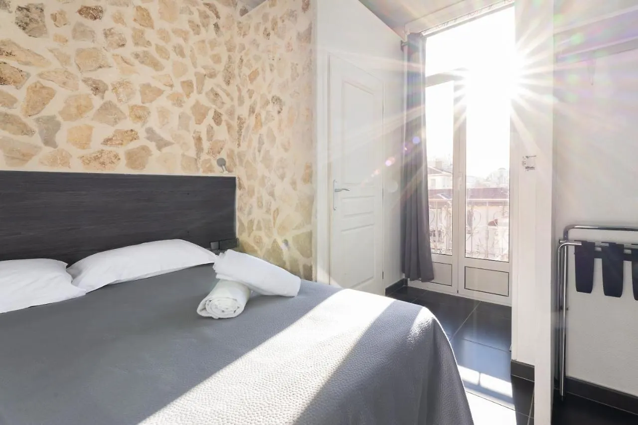Hotel De Belgique A Menton 2*,