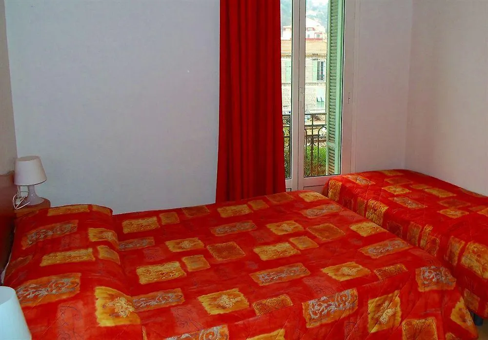 **  Hotel De Belgique A Menton France