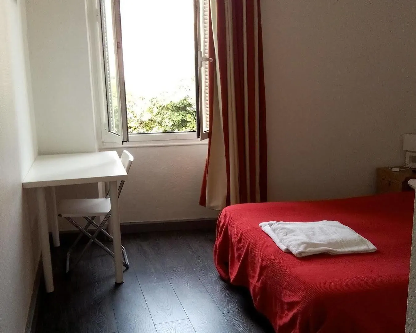 Hotel De Belgique A Menton