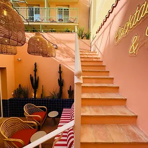 Narev's Hotel