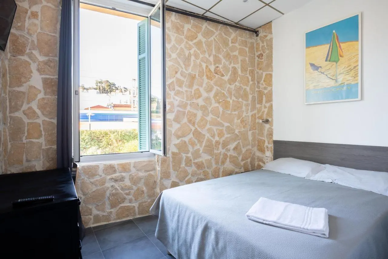 Hotel De Belgique A Μεντόν